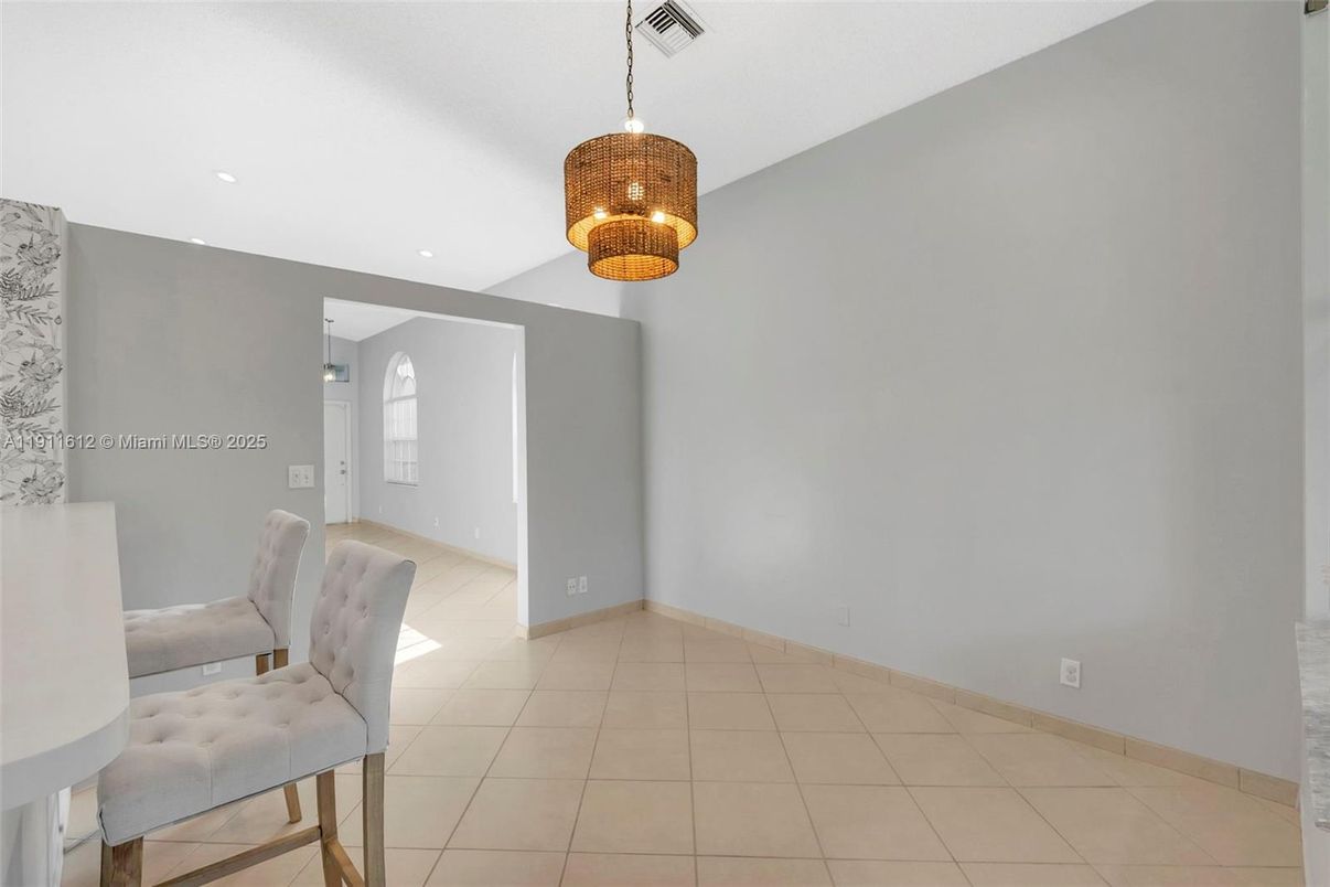 Chandelier, Empty room, Interior, Recessed Lighting