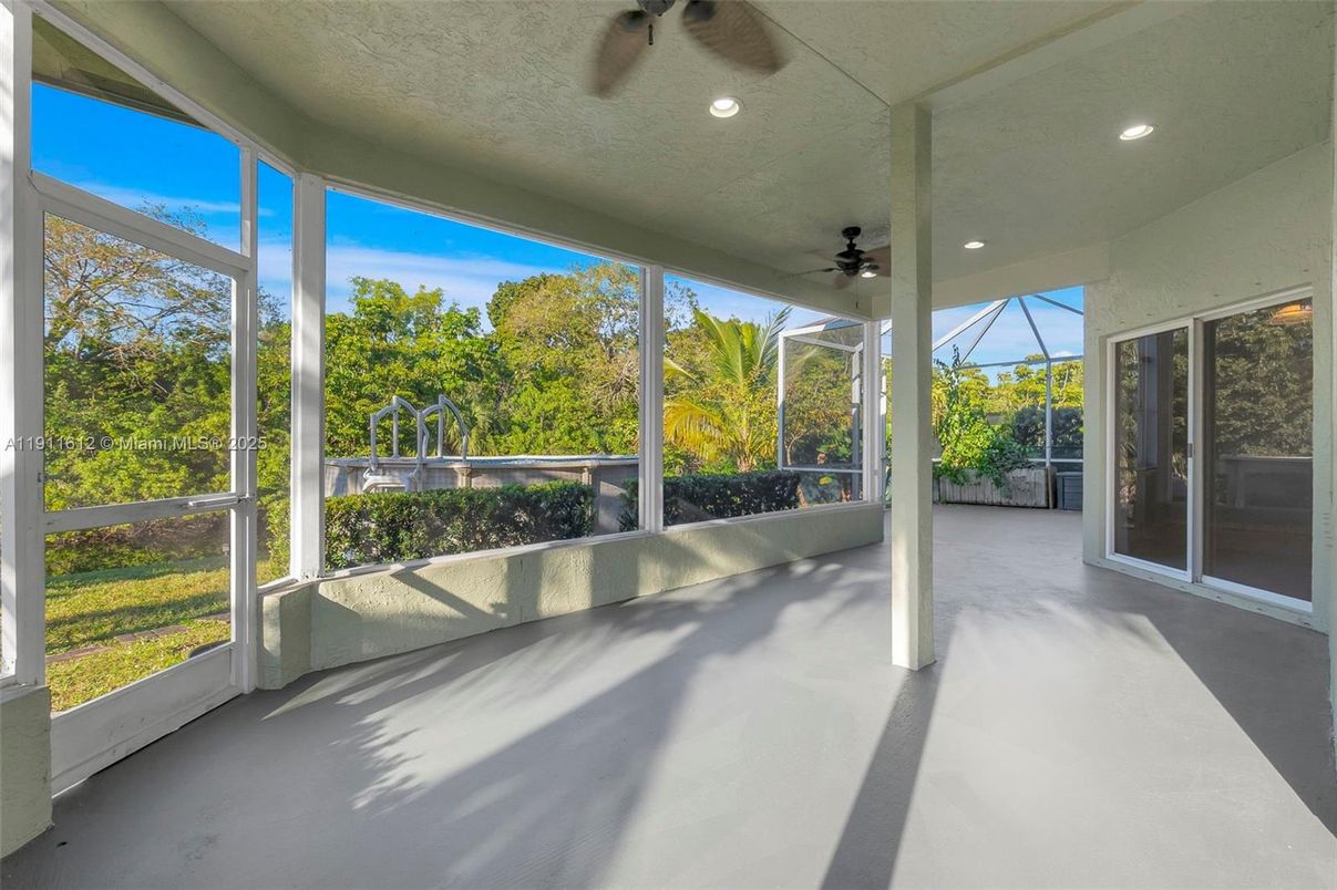 Interior, Recessed Lighting, Sun Room