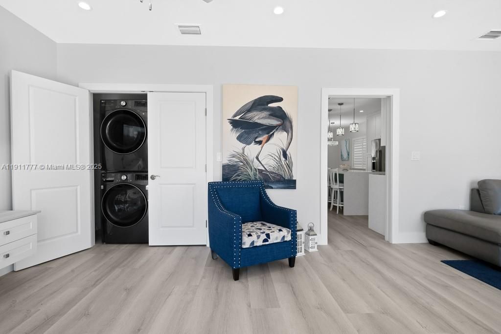 Interior, Recessed Lighting, Utility Closets, Washer, Wood Texture Flooring