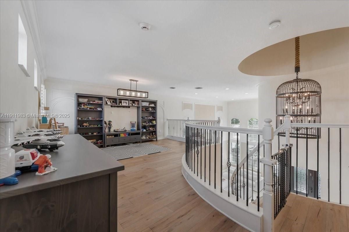 Chandelier, Interior, Pendant Lights, Recessed Lighting, Wood Texture Flooring