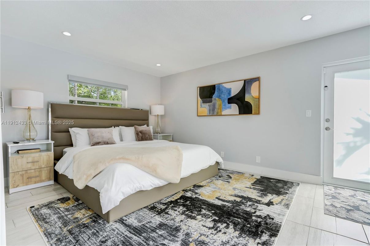 Bedroom, Interior, Recessed Lighting