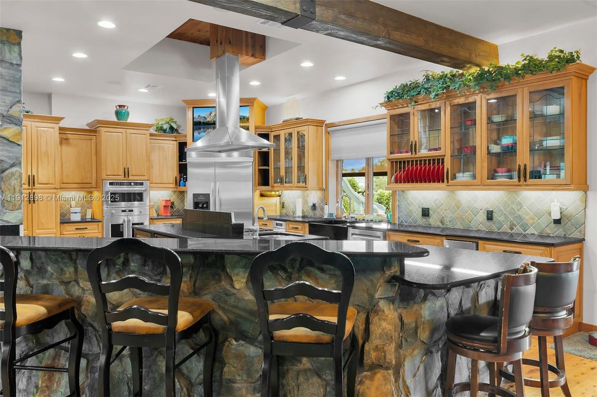 Interior, Kitchen, Recessed Lighting, Stainless Steel Appliances, Wooden Beams