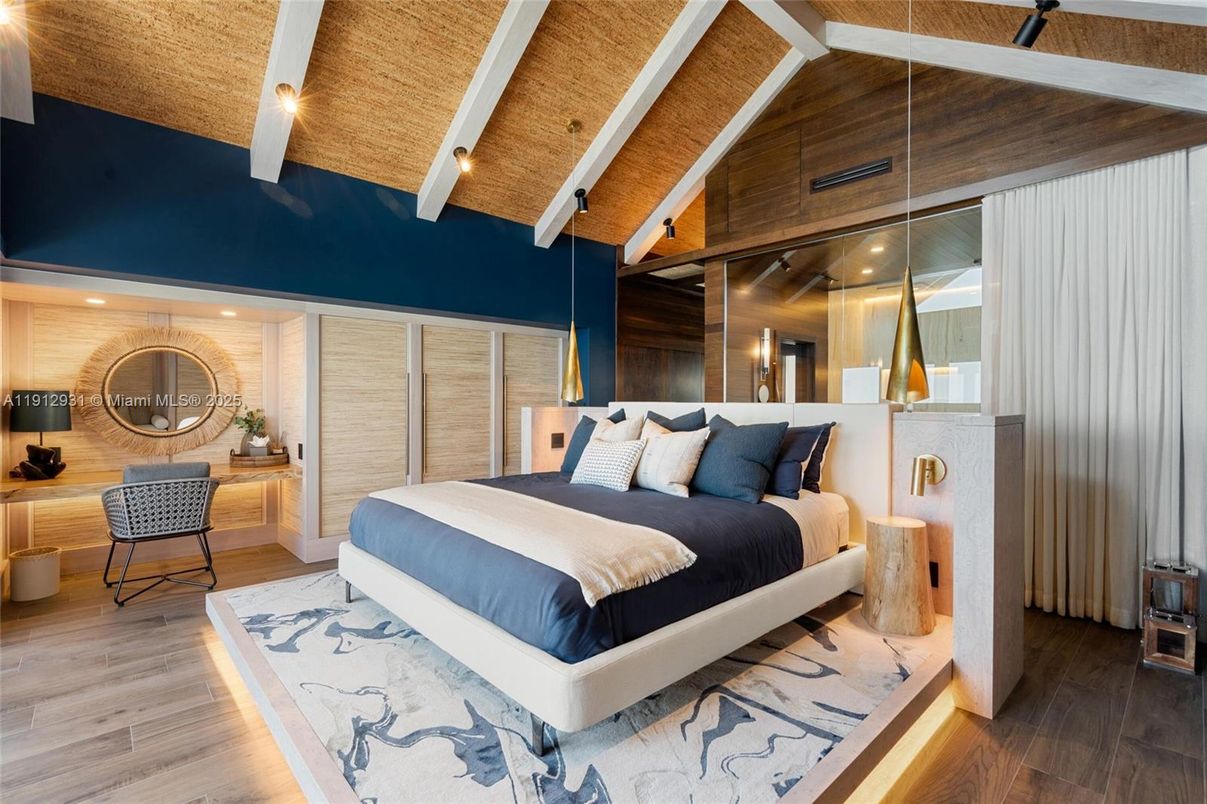 Bedroom, Interior, Recessed Lighting, Wooden Ceilings, Wood Texture Flooring
