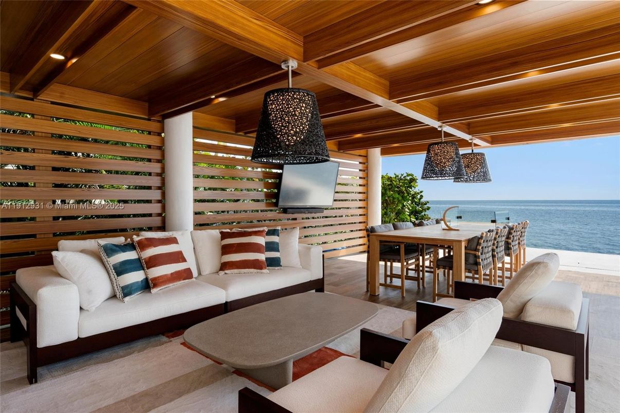 Dining room, Interior, Living room, Water, Wooden Beams, Wooden Ceilings, Wood Texture Flooring