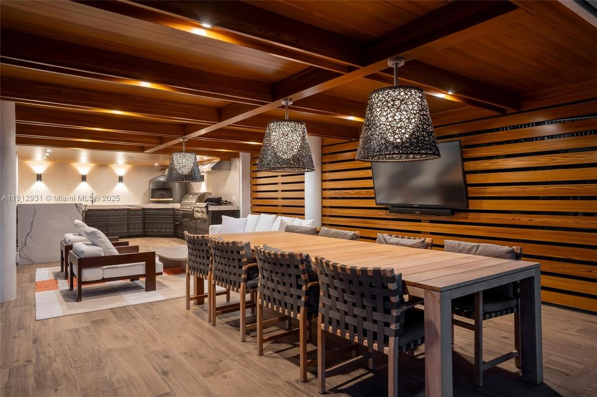 Dining room, Interior, Pendant Lights, Wooden Beams, Wooden Ceilings, Wood Texture Flooring