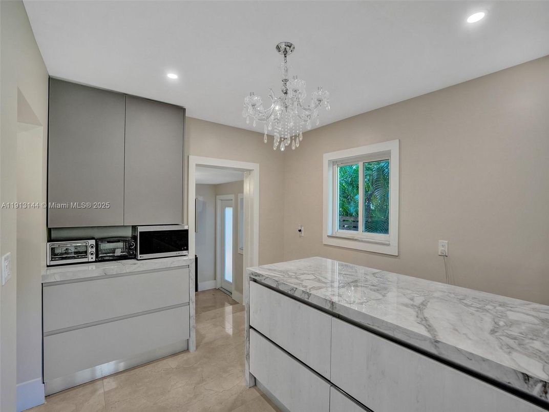 Chandelier, Interior, Kitchen, Recessed Lighting
