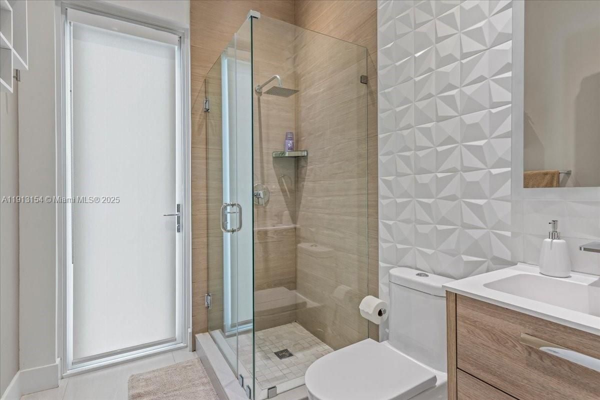 Bathroom, Glass Shower, Interior