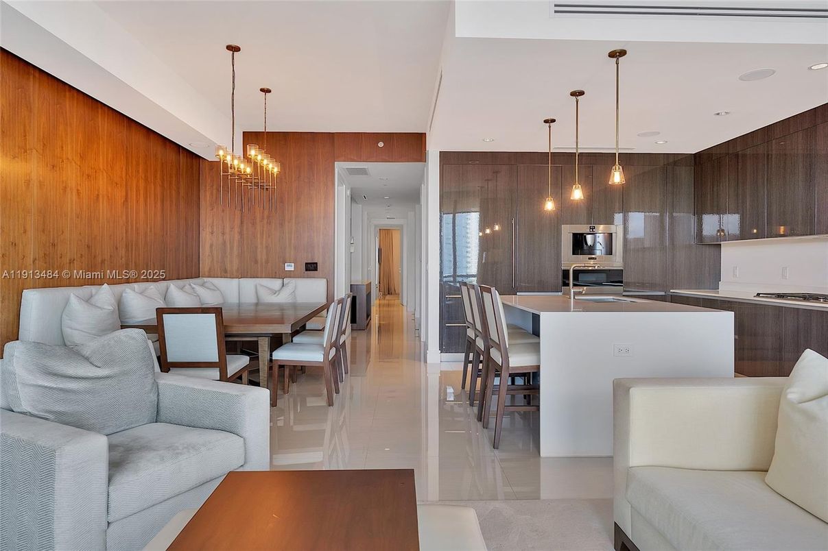 Chandelier, Dining room, Interior, Kitchen, Living room, Pendant Lights, Recessed Lighting, Stainless Steel Appliances