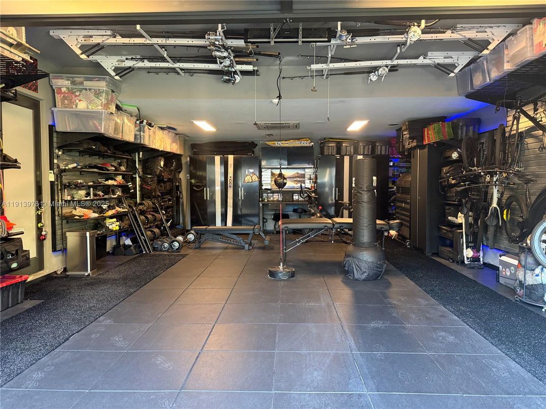 Fitness Equipment, Interior, Recessed Lighting