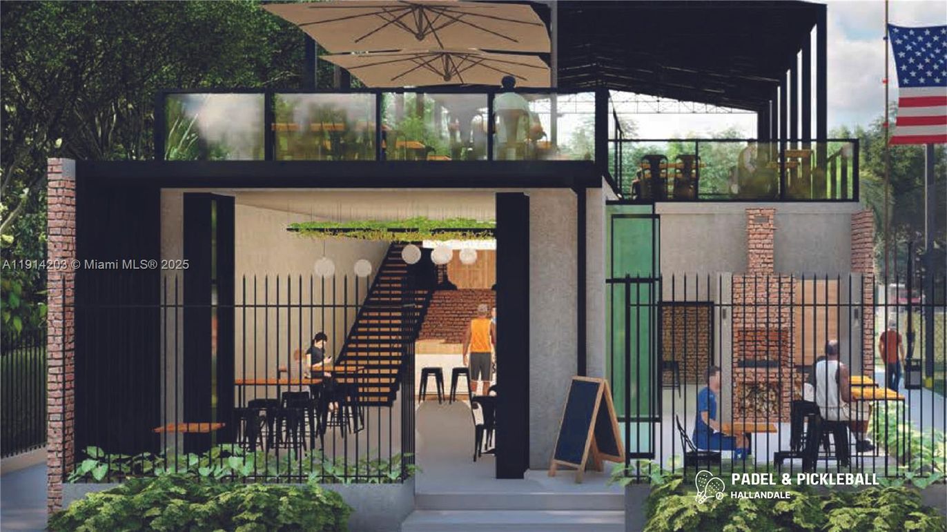 Exterior, Facade, Modern