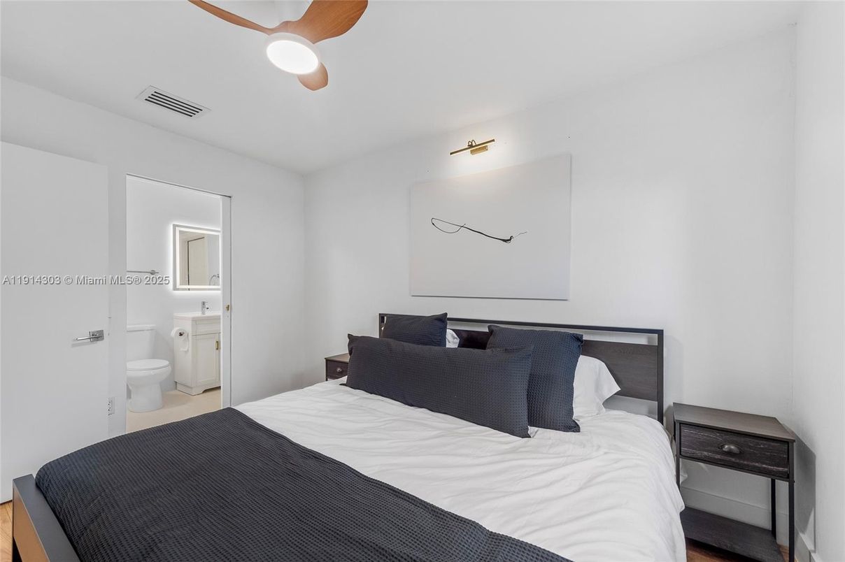 Bathroom, Bedroom, Interior