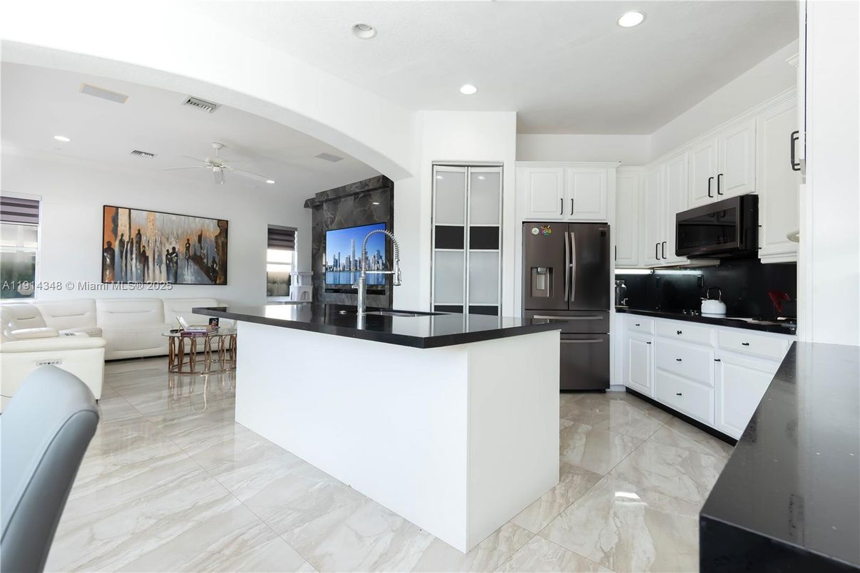 Interior, Kitchen, Living room, Marble, Recessed Lighting, Stainless Steel Appliances