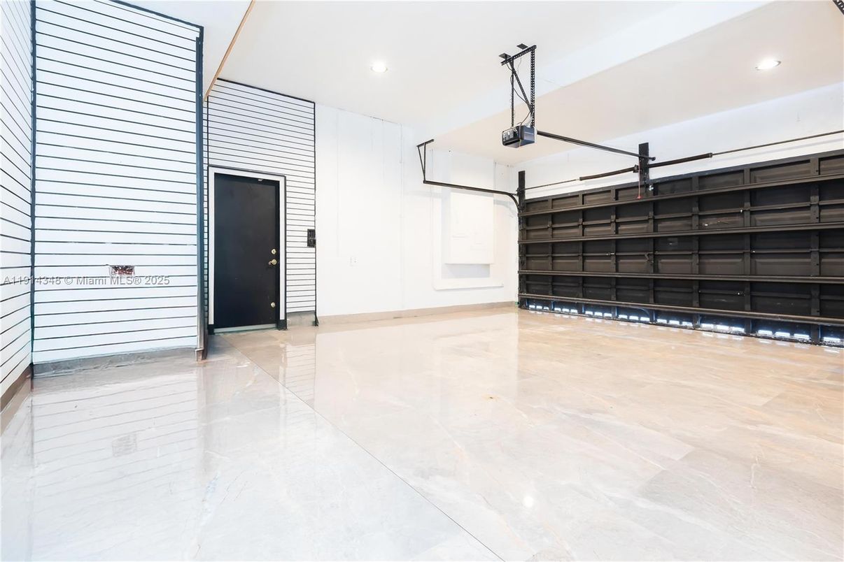 Garage, Interior, Recessed Lighting