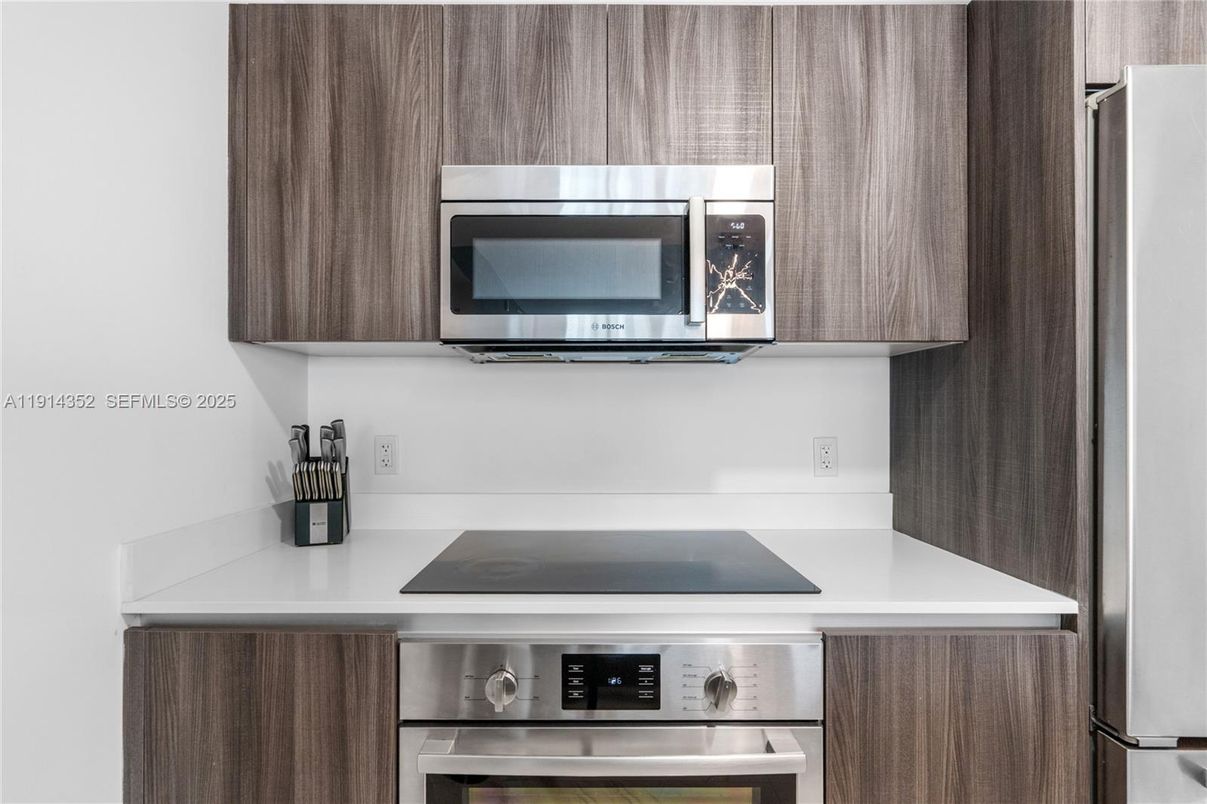 Interior, Kitchen, Stainless Steel Appliances