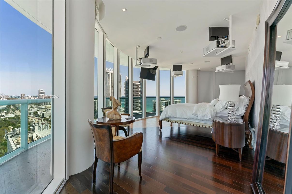 Bedroom, Interior, Recessed Lighting, Water, Wood Texture Flooring