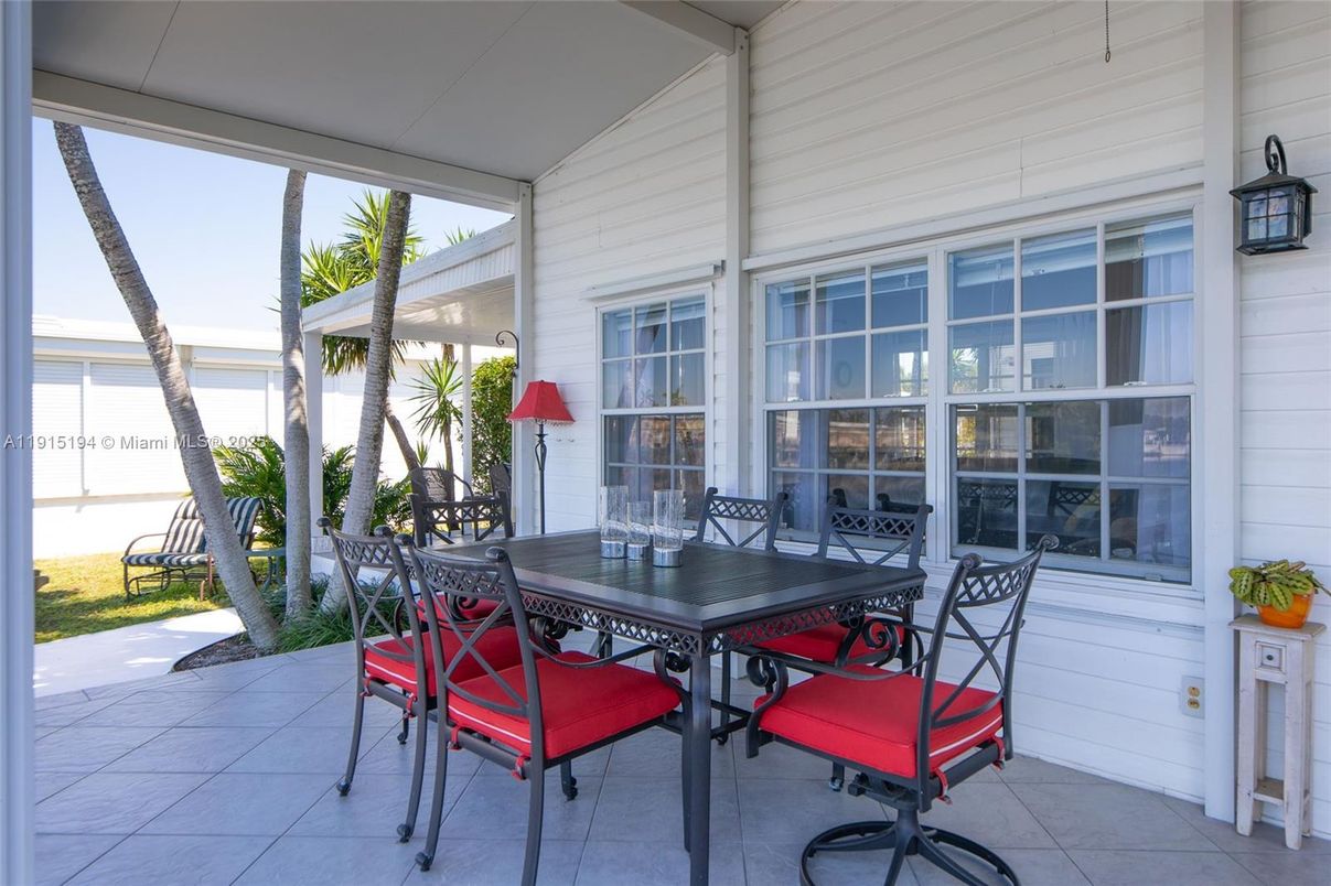 Exterior, Interior, Sun Room