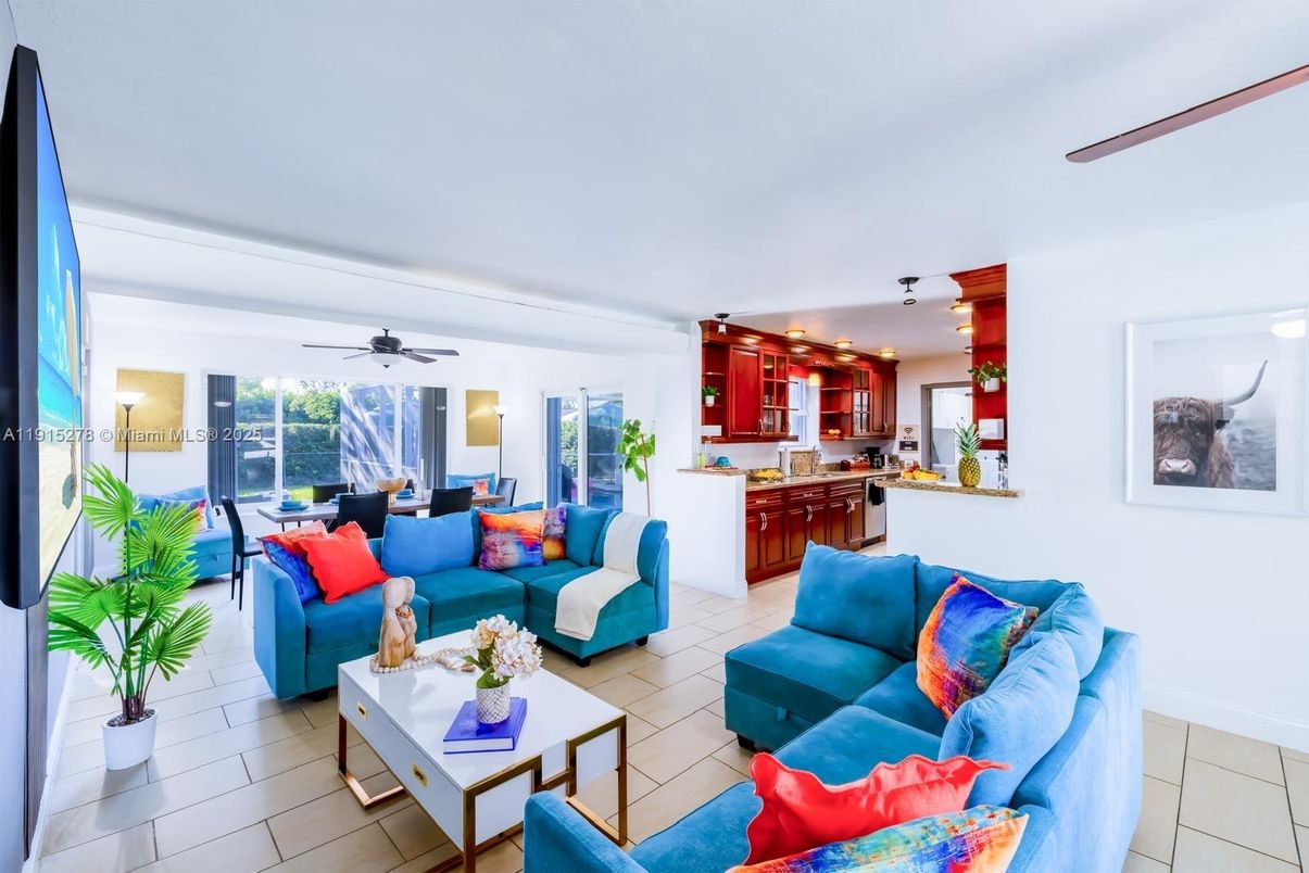 Dining room, Interior, Kitchen, Living room