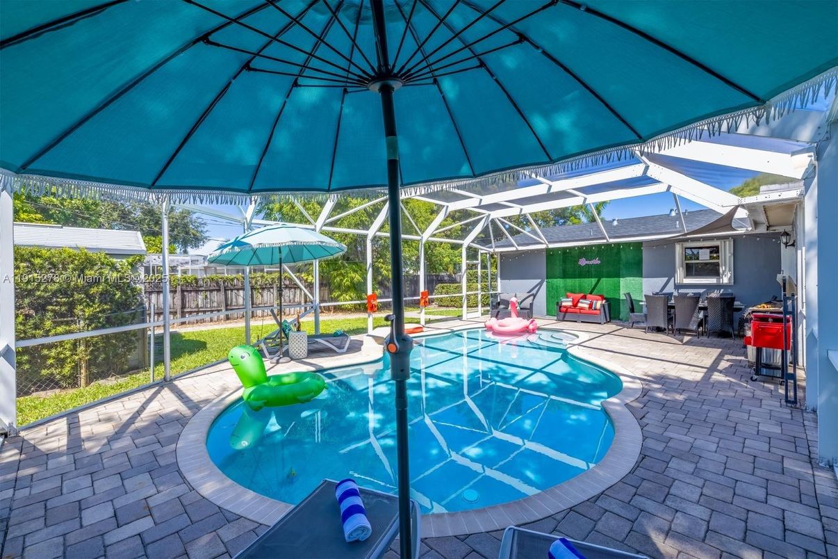 Glass Ceilings, Interior, Pool, Sun Room