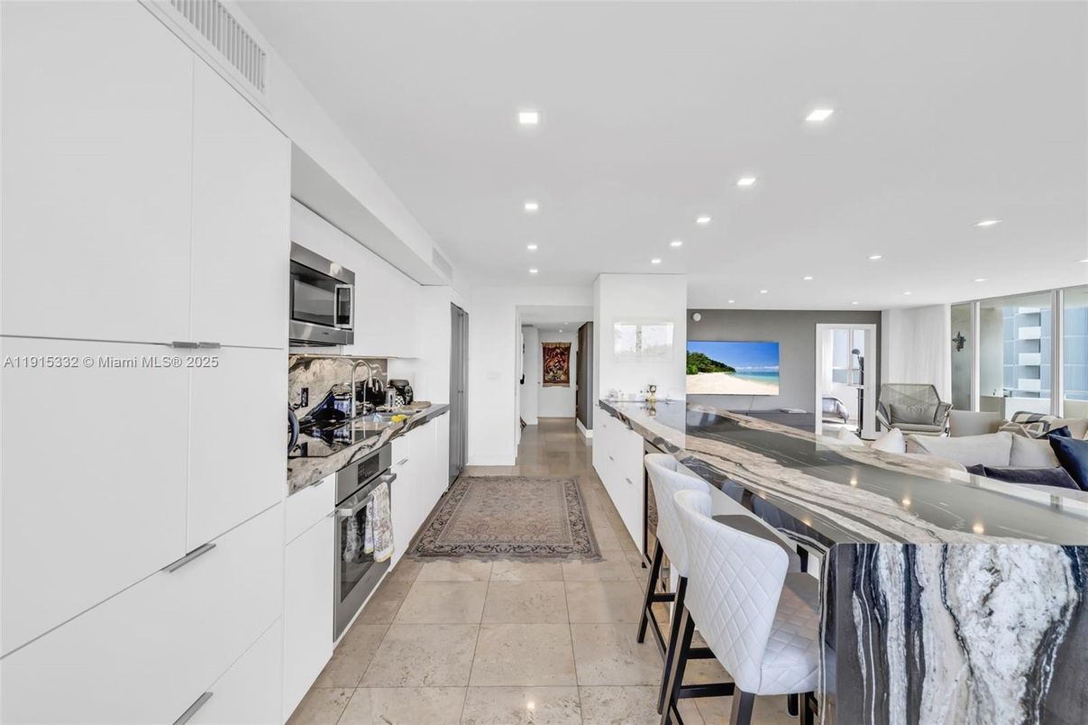Interior, Kitchen, Recessed Lighting