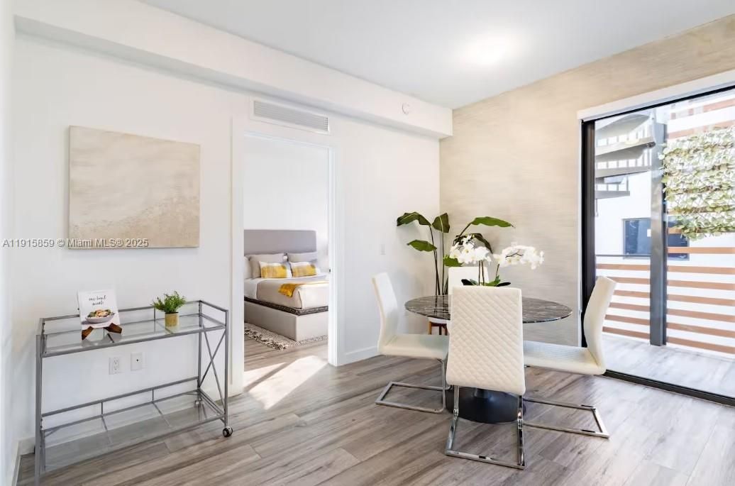 Dining room, Interior, Wood Texture Flooring