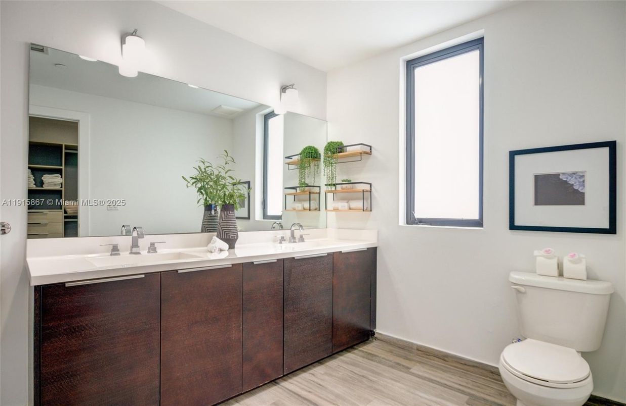 Bathroom, Dual Sink Vanities, Interior, Wood Texture Flooring