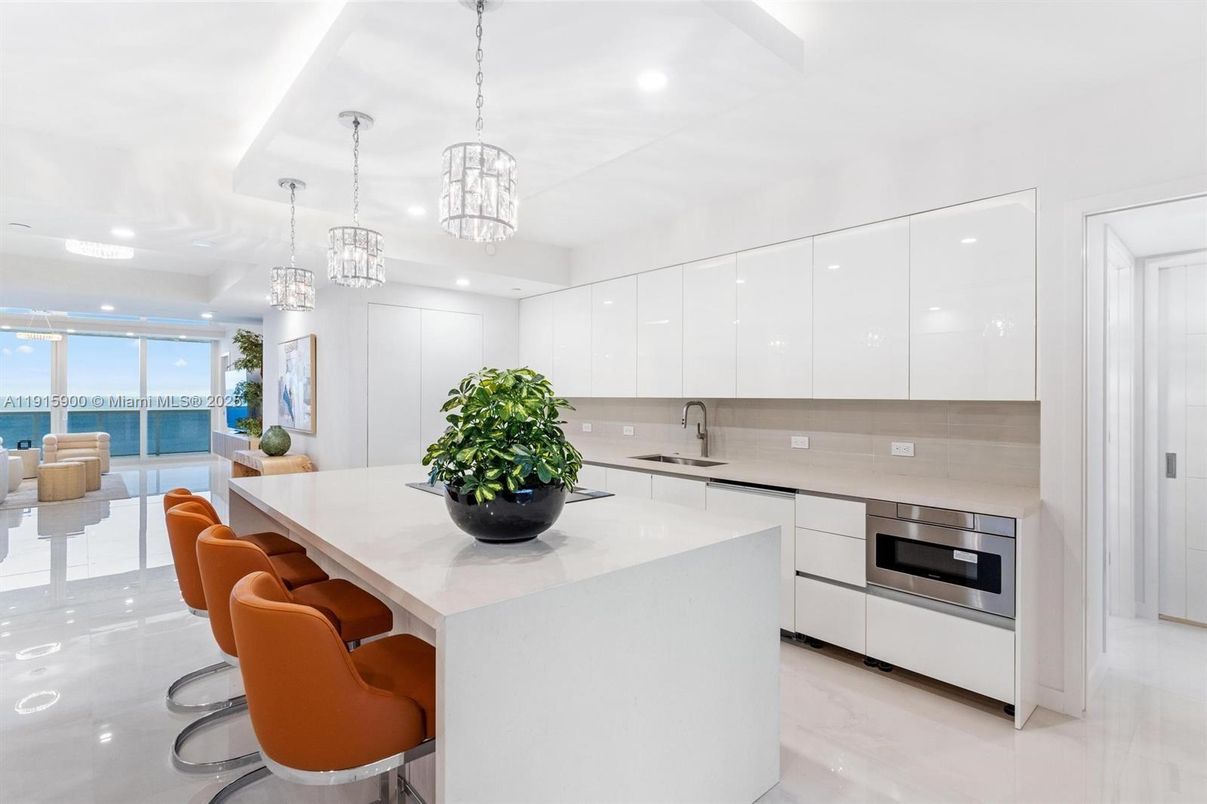 Chandelier, Interior, Kitchen, Pendant Lights, Recessed Lighting, Stainless Steel Appliances, Water