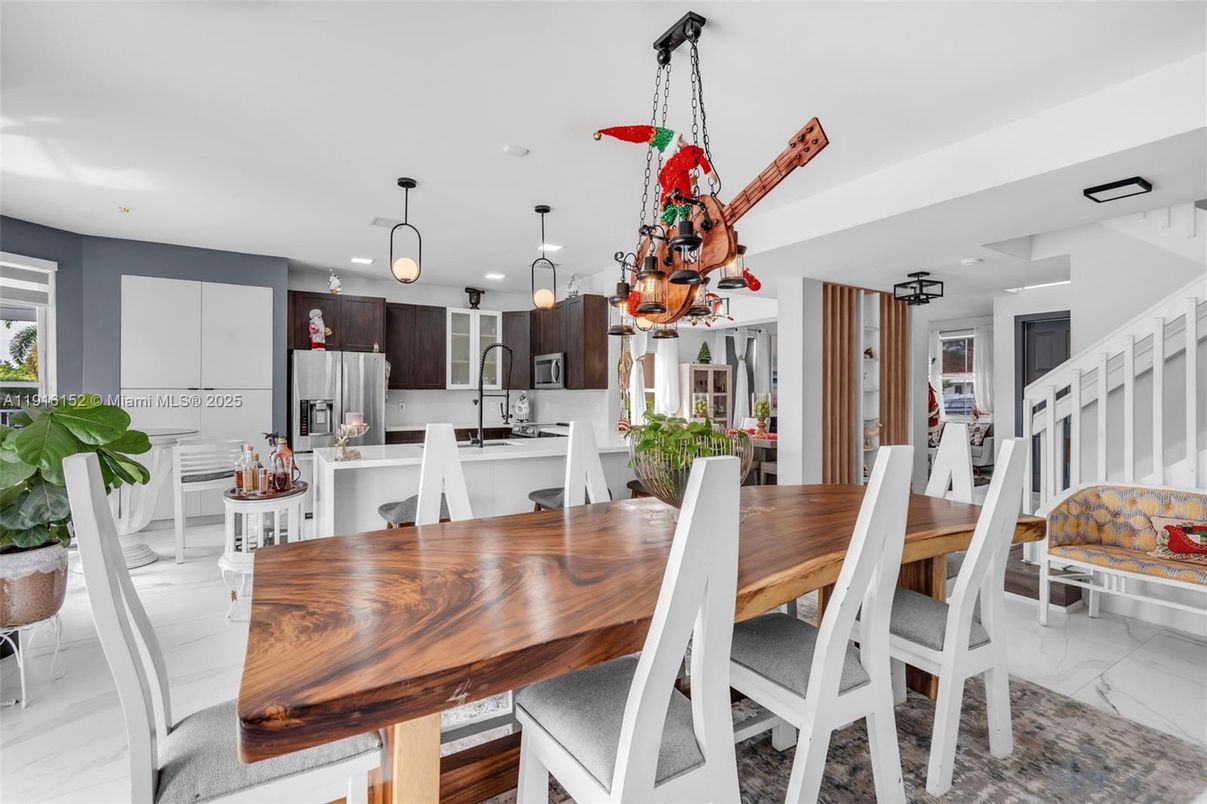 Dining room, Interior, Kitchen, Marble, Pendant Lights, Recessed Lighting, Stainless Steel Appliances