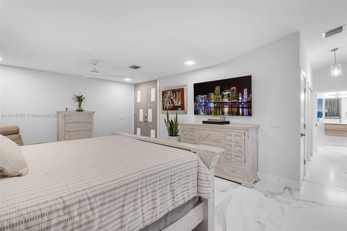 Bedroom, Interior, Marble, Pendant Lights, Recessed Lighting