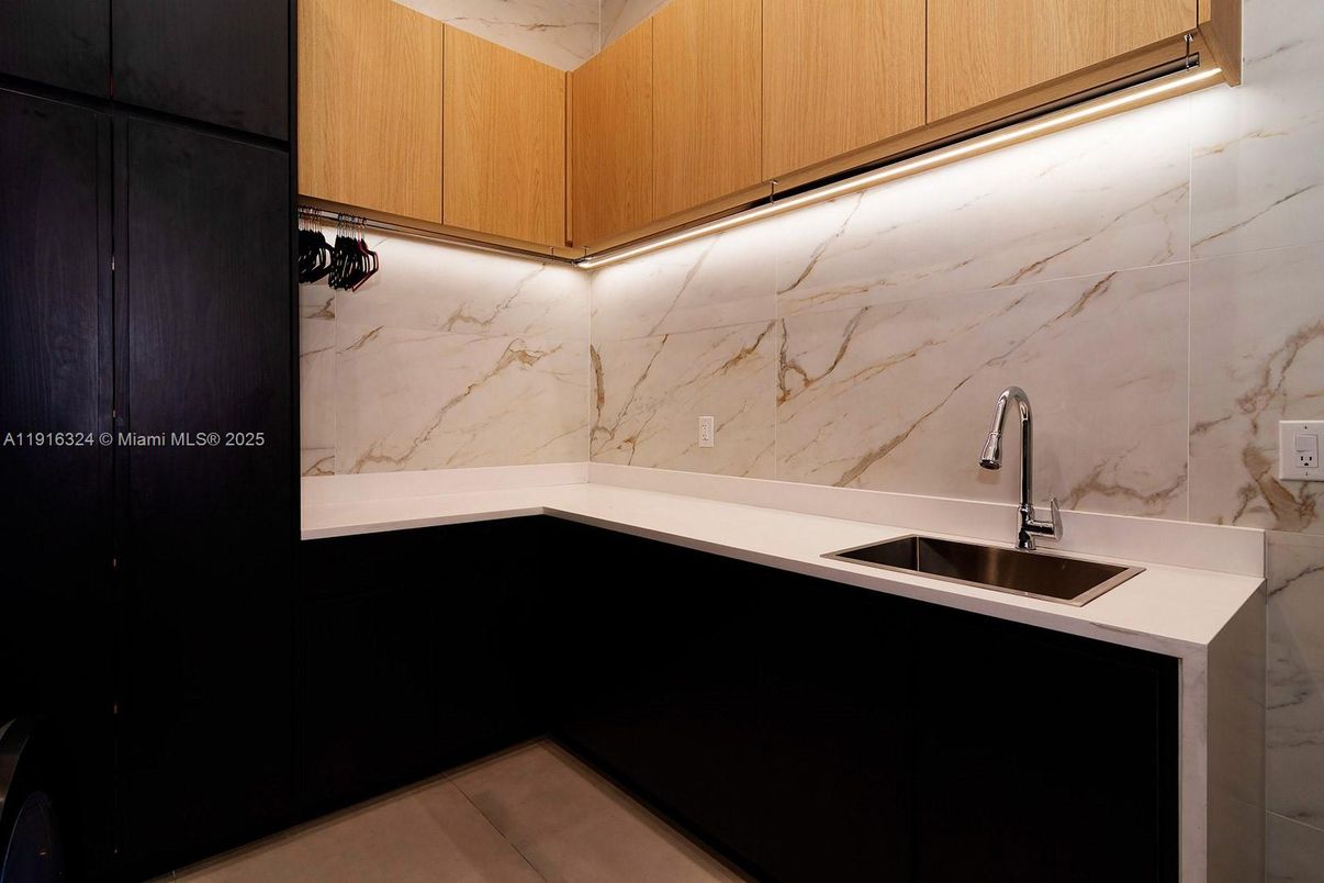 Interior, Marble Walls