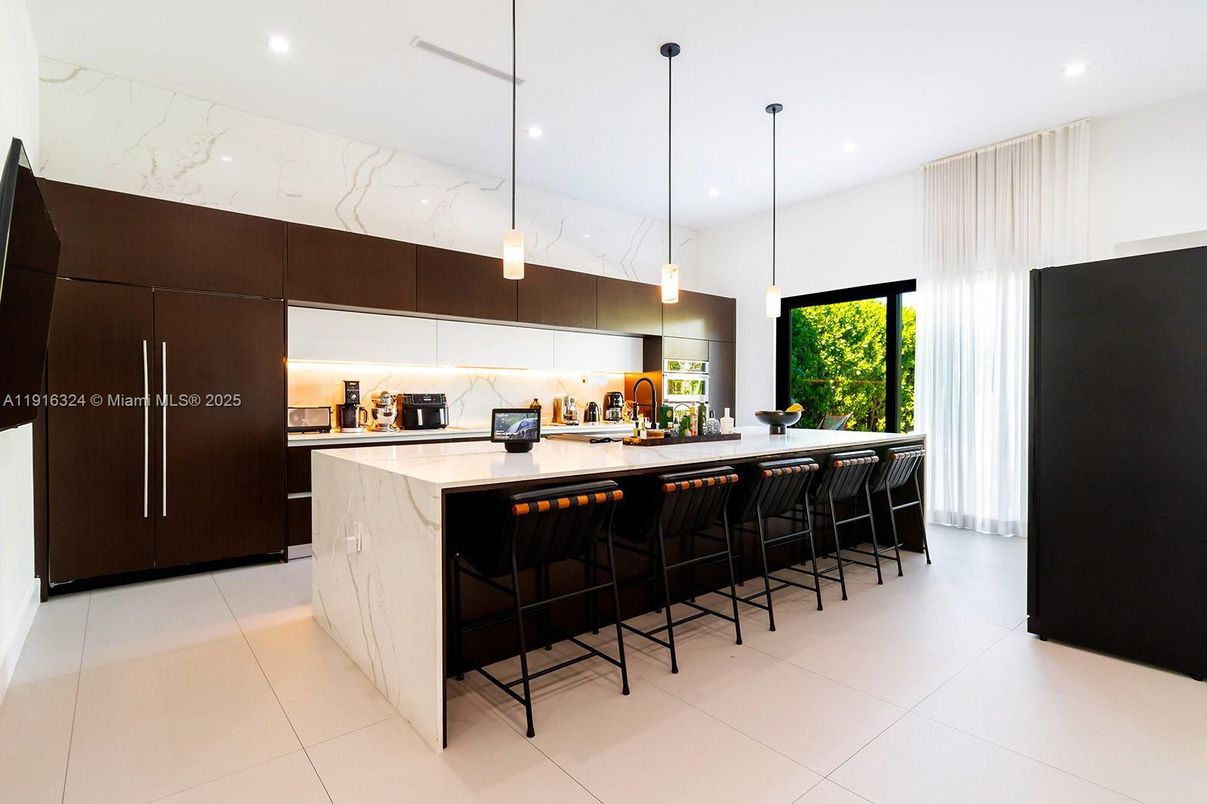 Interior, Kitchen, Marble Walls, Pendant Lights, Recessed Lighting