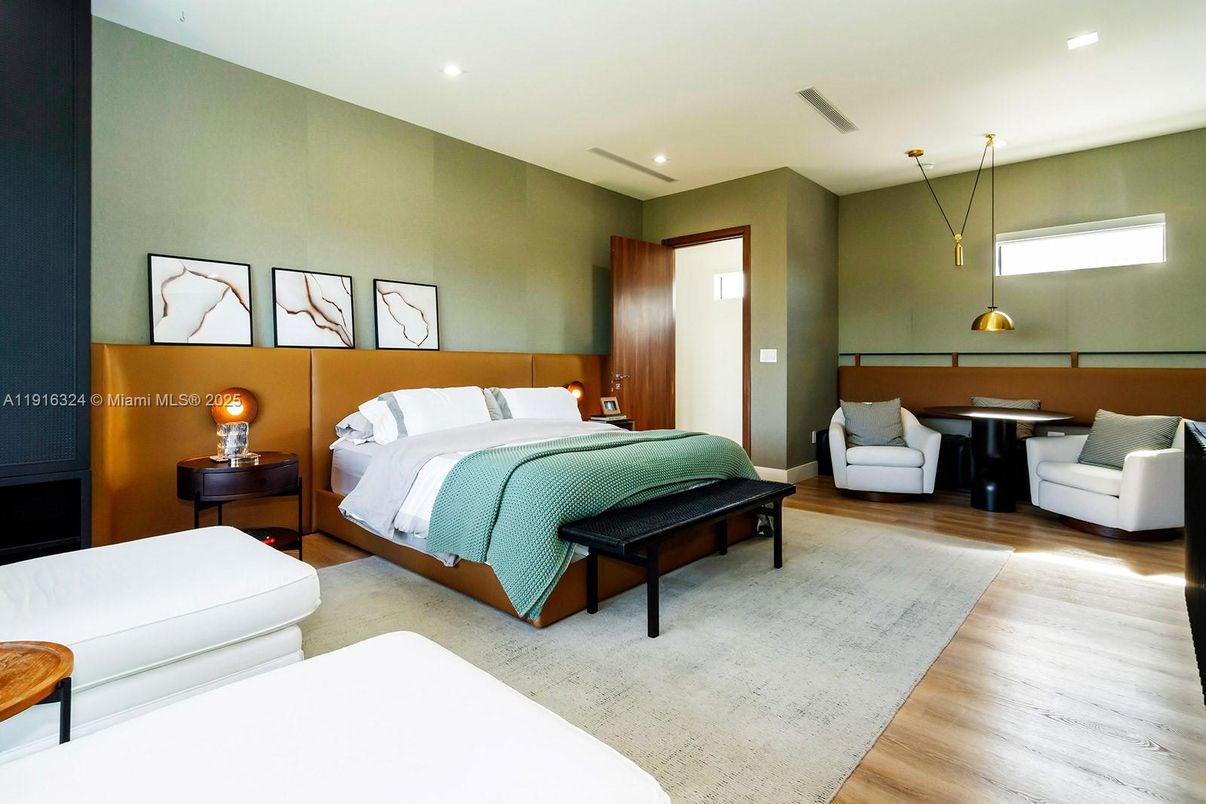 Bedroom, Interior, Pendant Lights, Recessed Lighting, Wood Texture Flooring