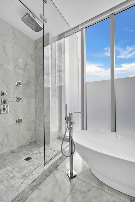 Bathroom, Free Standing Baths, Interior, Marble, Marble Walls