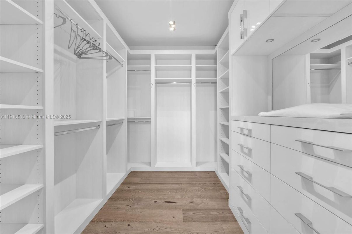Interior, Recessed Lighting, Walk-in Closets, Wood Texture Flooring