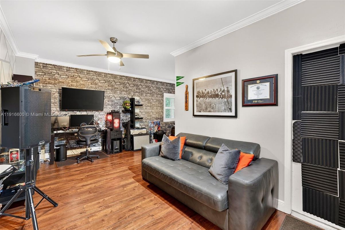 Home Office, Interior, Stone Walls, Wood Texture Flooring