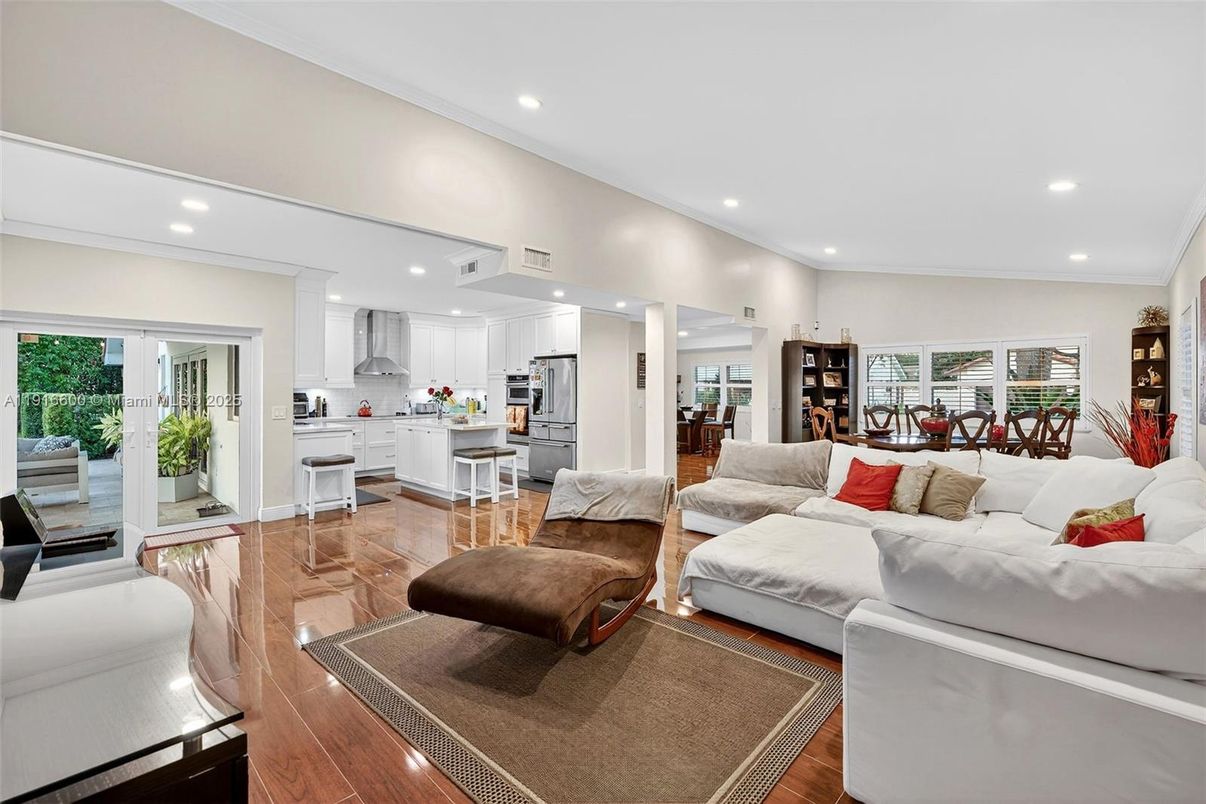 Dining room, Interior, Kitchen, Living room, Recessed Lighting, Stainless Steel Appliances, Wood Texture Flooring