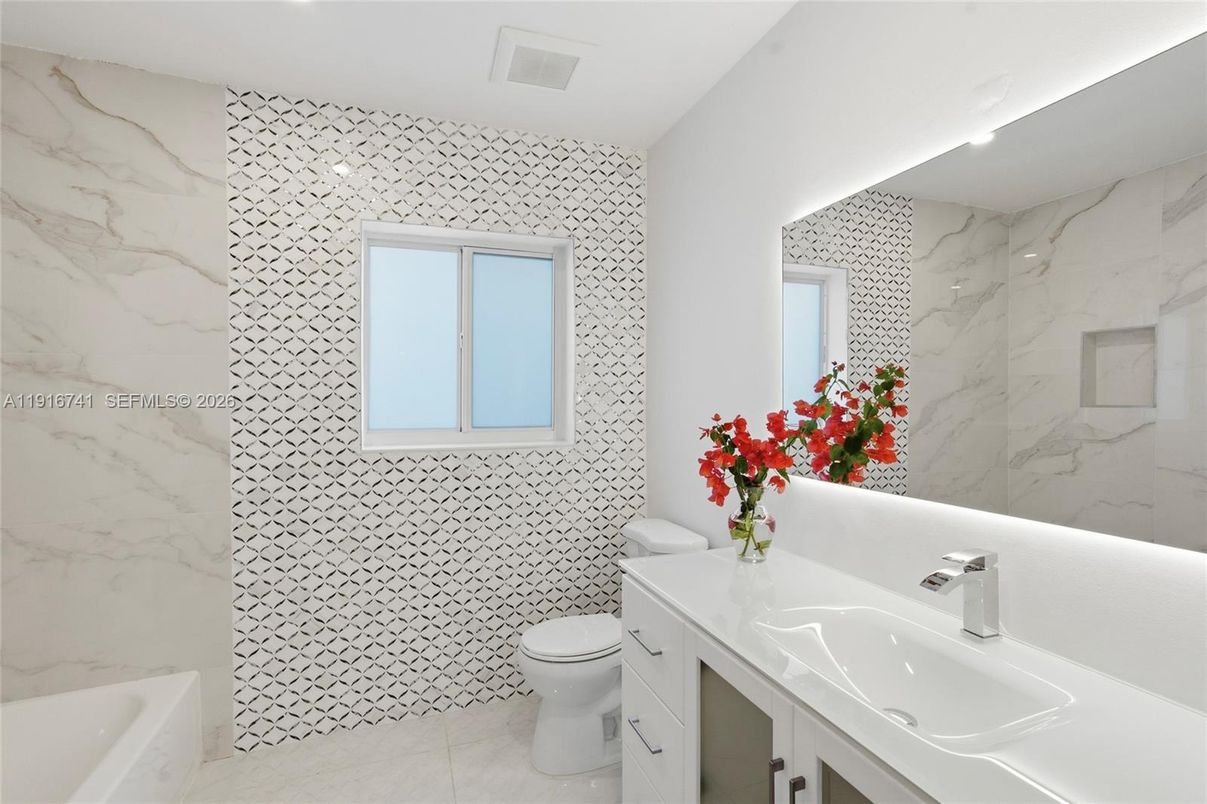 Bathroom, Interior, Marble Walls