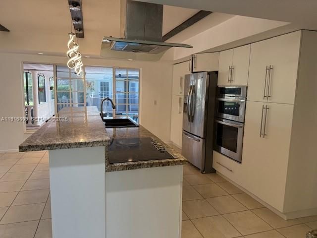 Interior, Kitchen, Pendant Lights, Stainless Steel Appliances