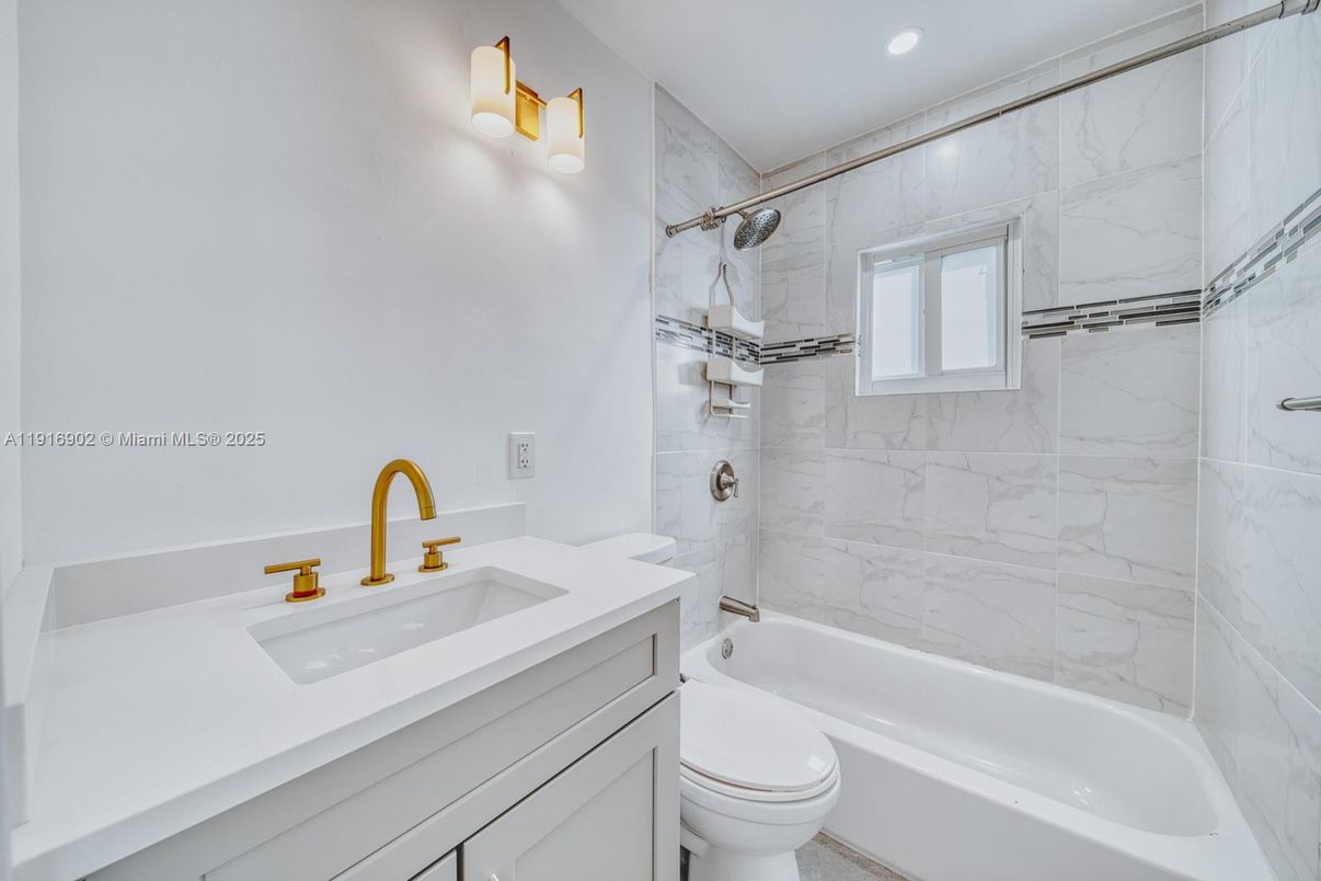 Bathroom, Interior, Marble Walls, Recessed Lighting