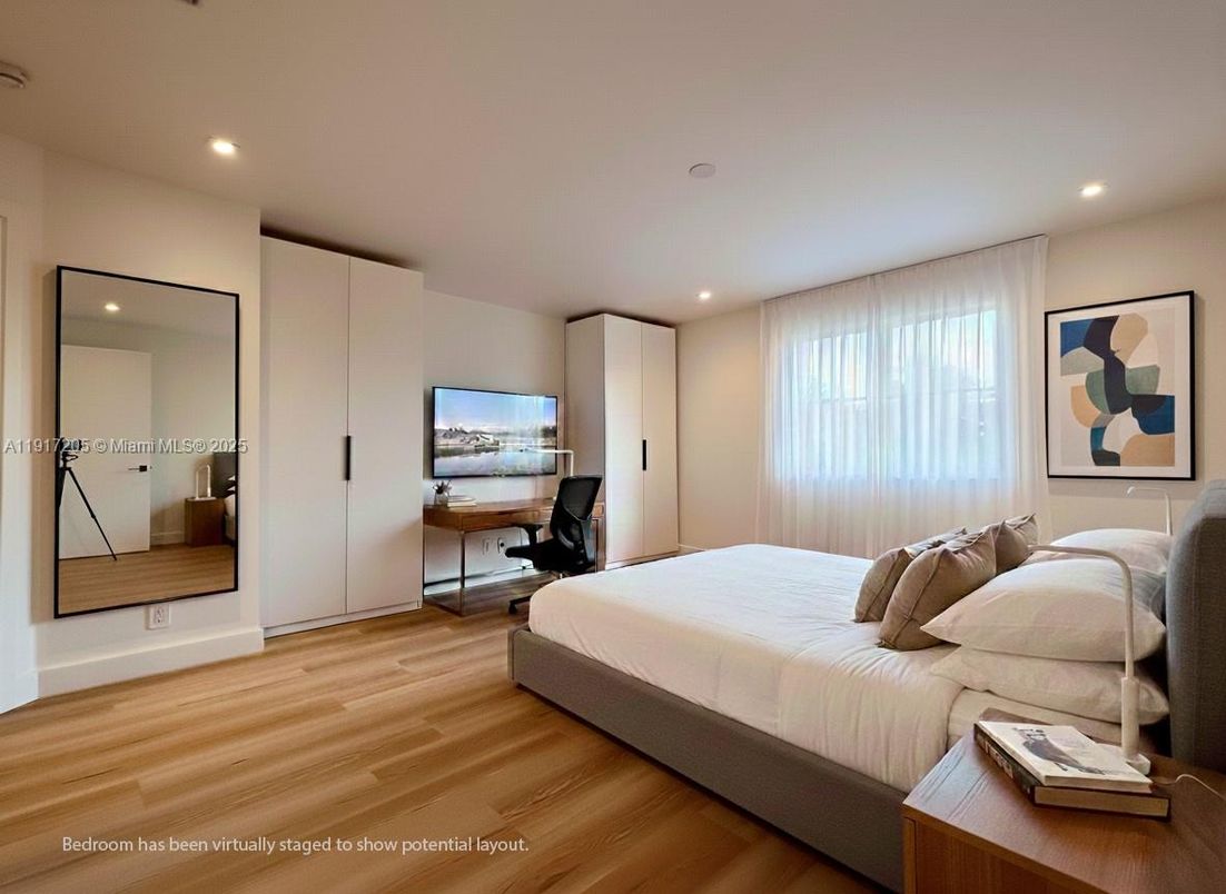 Bedroom, Home Office, Interior, Recessed Lighting, Wood Texture Flooring