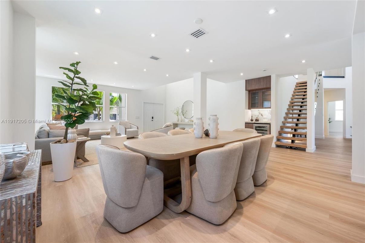 Dining room, Interior, Living room, Recessed Lighting, Wood Texture Flooring