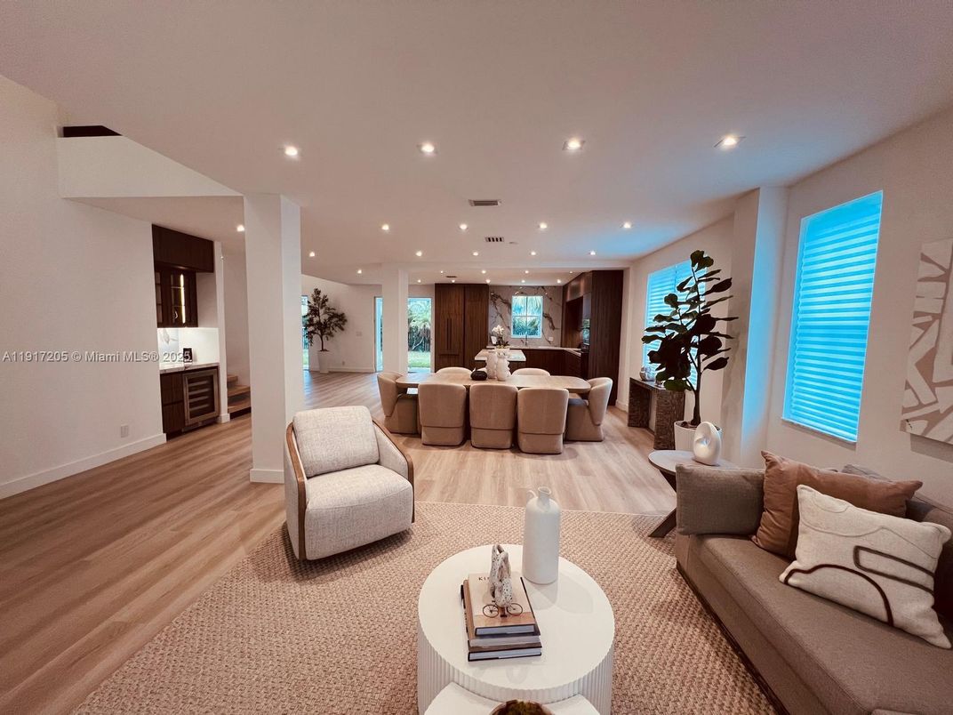 Dining room, Interior, Living room, Recessed Lighting, Wood Texture Flooring