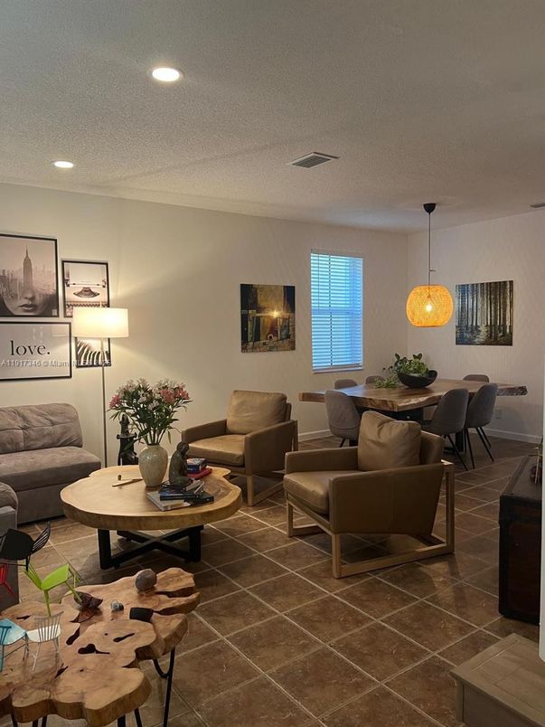 Dining room, Interior, Living room, Pendant Lights, Recessed Lighting