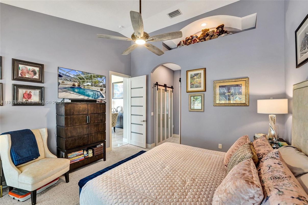 Bedroom, Interior, Recessed Lighting