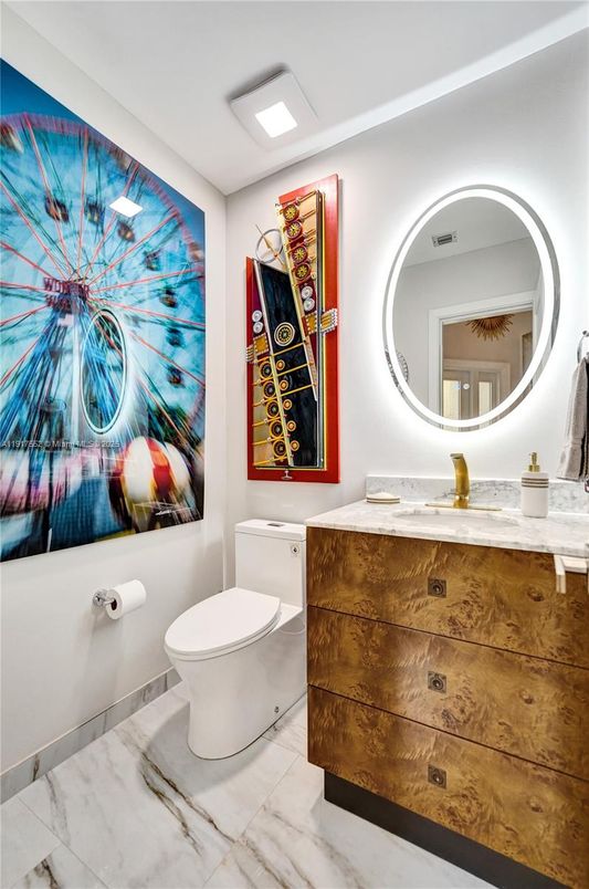 Bathroom, Interior, Marble, Recessed Lighting