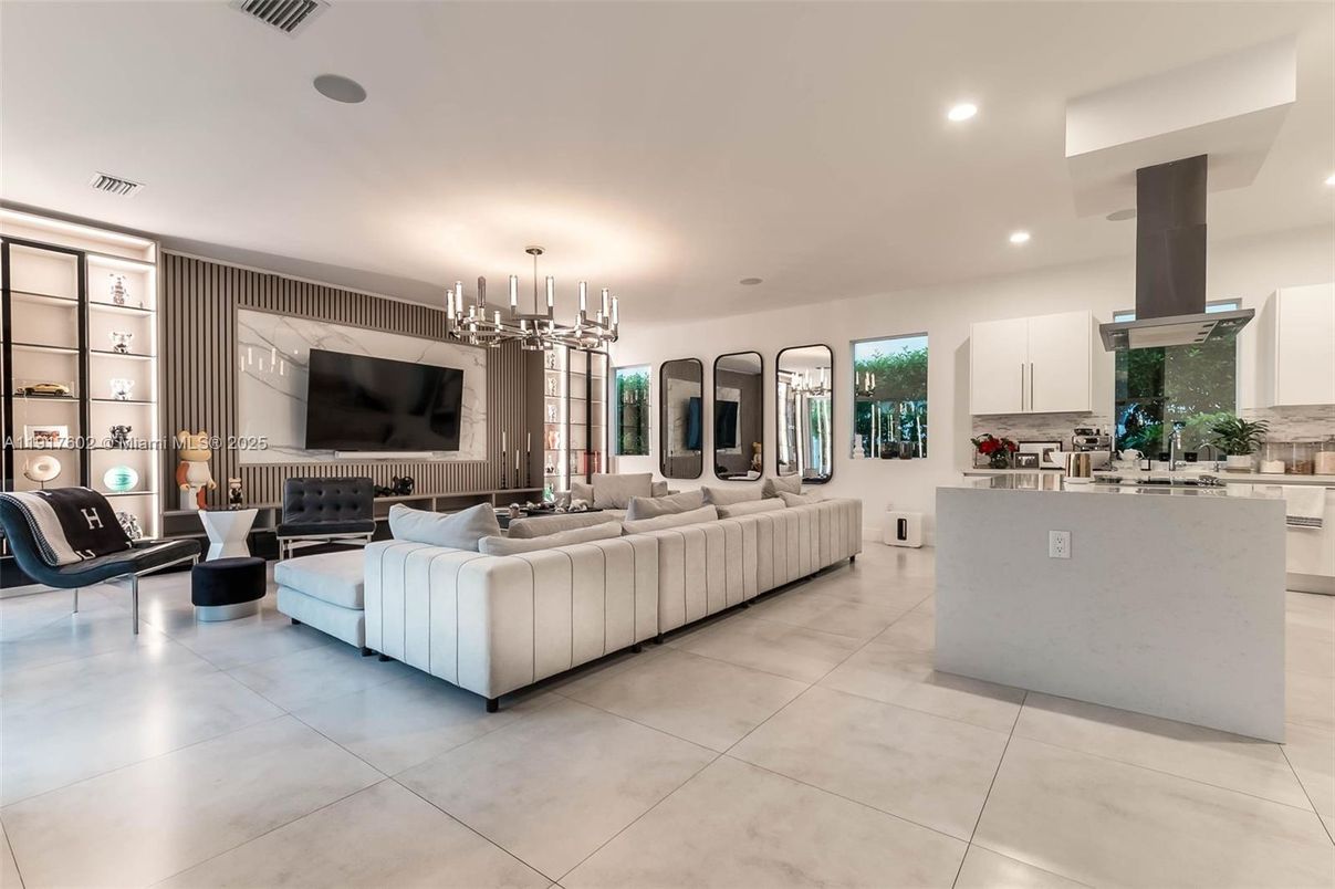 Interior, Kitchen, Living room, Pendant Lights, Recessed Lighting