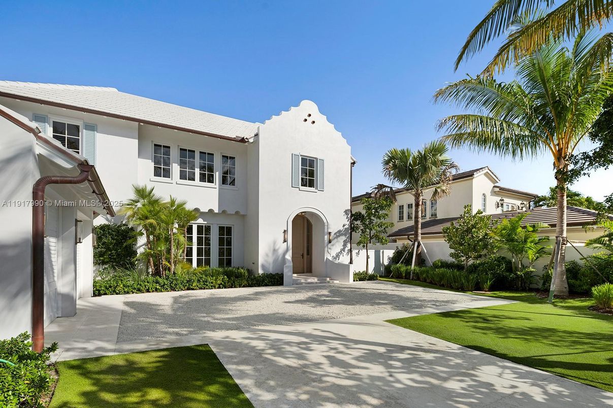 Backyard, Exterior, Facade, Spanish Mediterranean