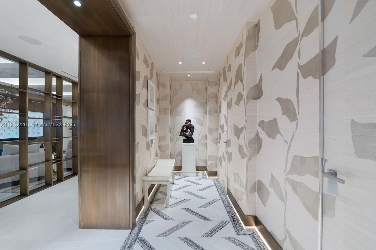 Interior, Recessed Lighting