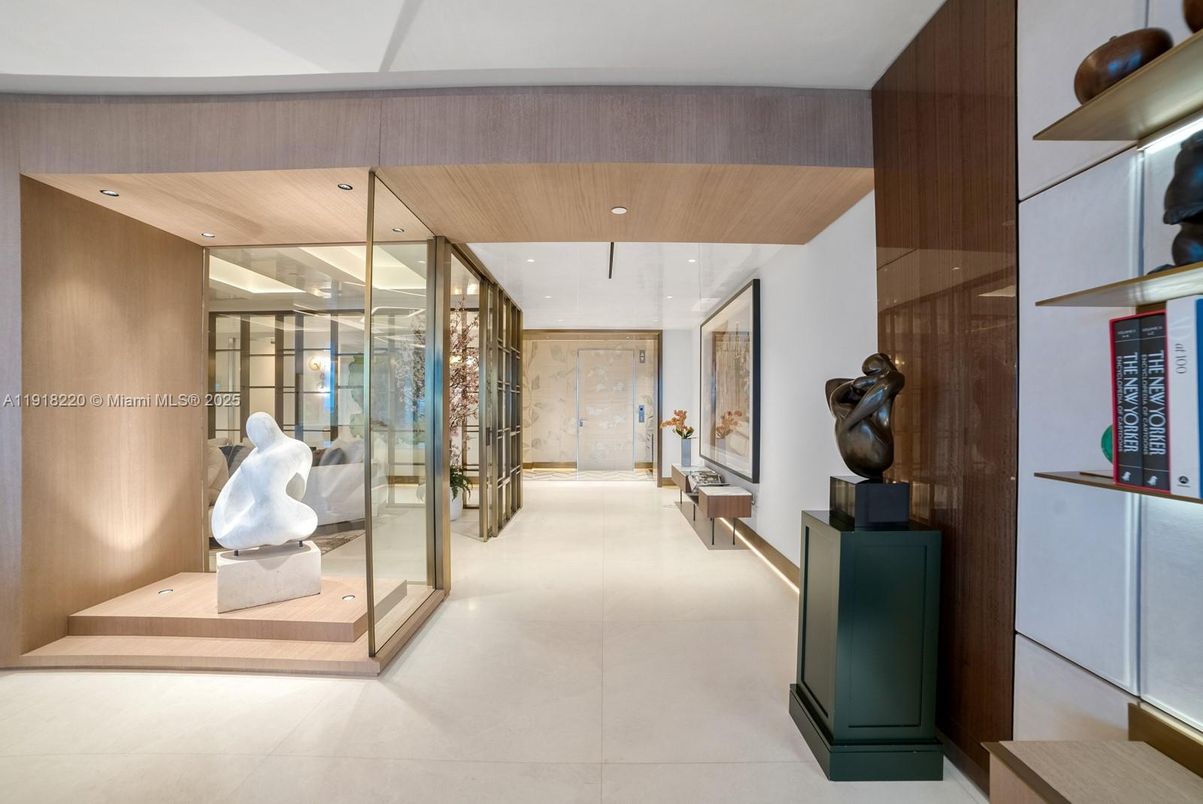 Interior, Recessed Lighting