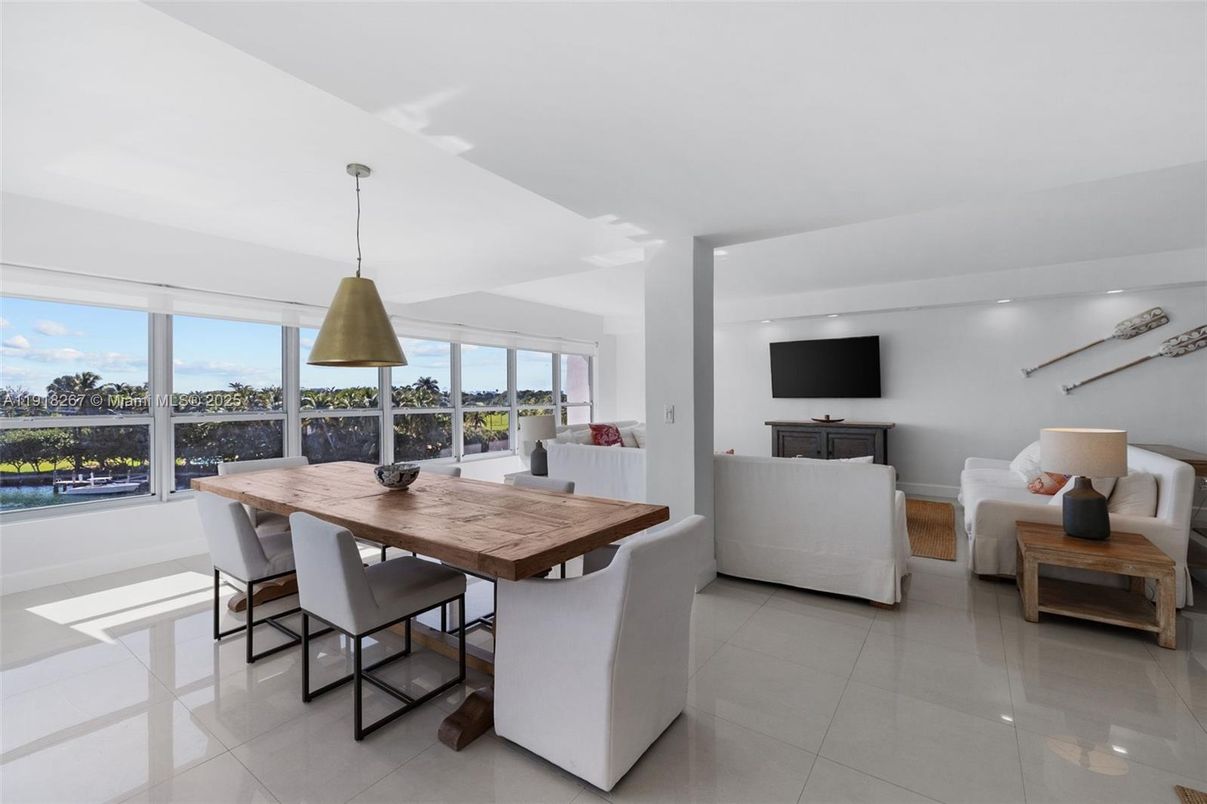 Dining room, Interior, Living room, Pendant Lights, Water