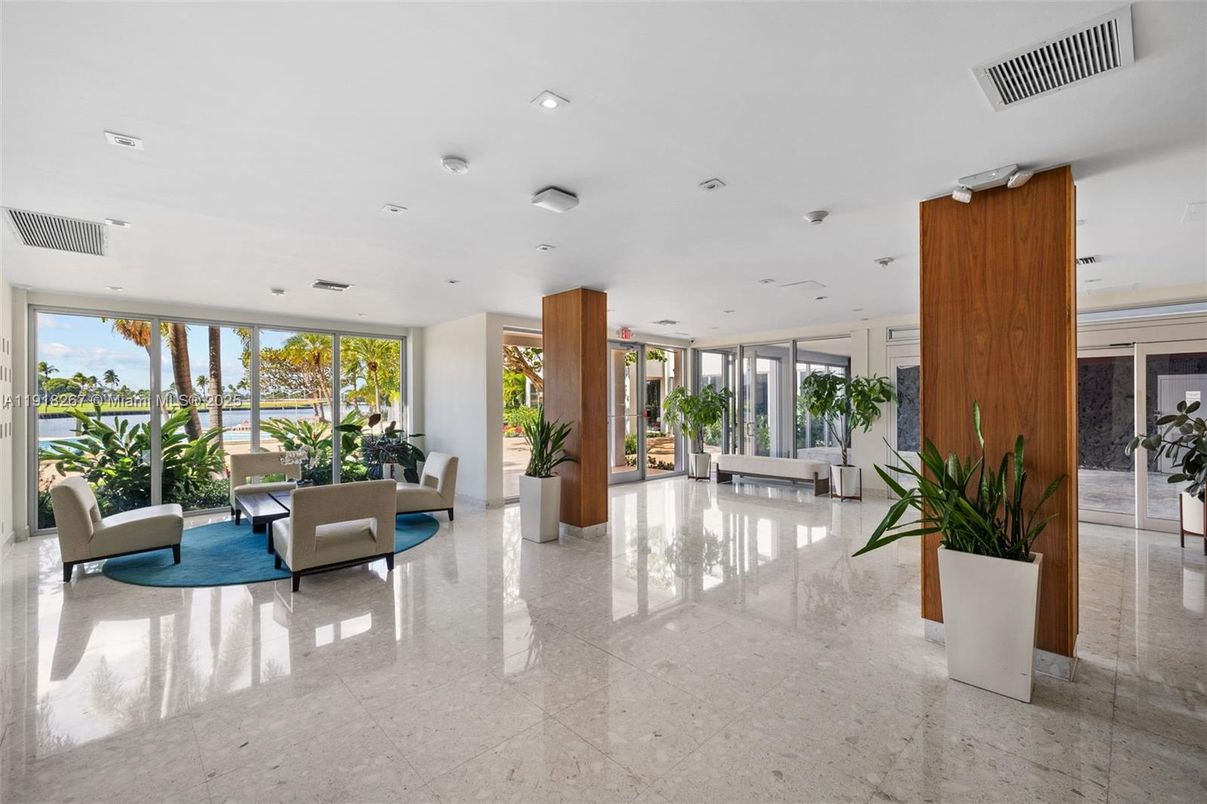 Interior, Living room, Recessed Lighting, Water